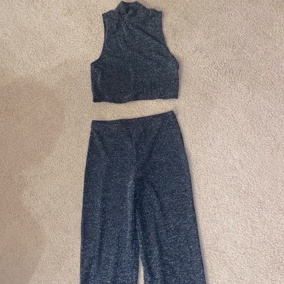 Reformation Griffith Two Piece Metallic Set - Picture 2 of 3